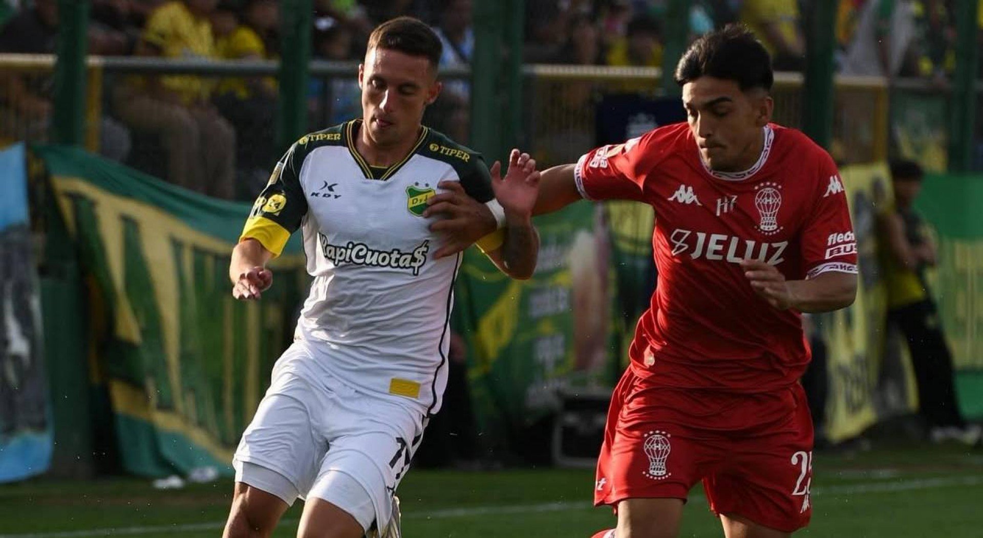 Santa Cruz deve enfrentar Defensa y Justicia no 1º amistoso da Vitoria Cup