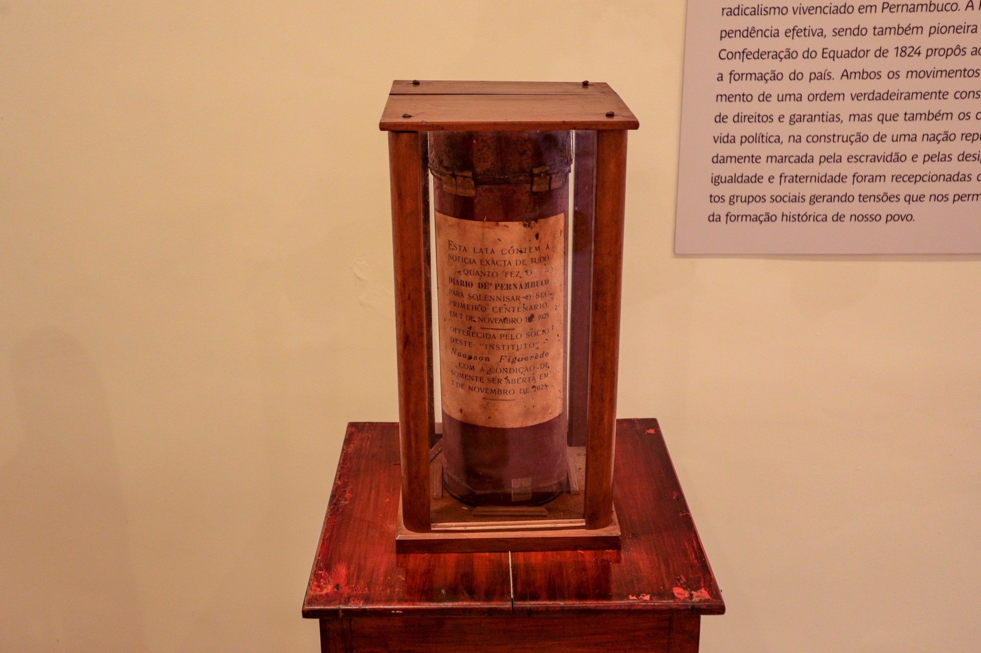 Fechada há 100 anos, cápsula do tempo do Diario de Pernambuco será aberta nesta sexta (7)