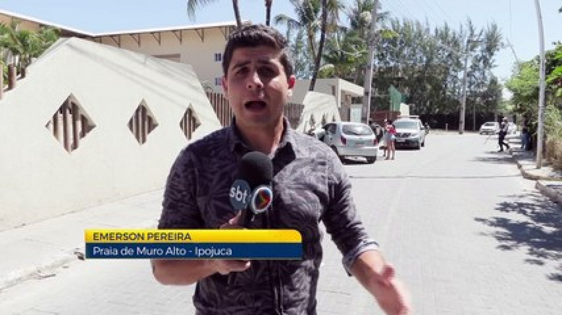 Homem é morto a tiros em carro na Região Metropolitana do Recife