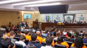 Audiência pública para discutir projetos de lei que criam isenções no pagamento de IPVA em Pernambuco.