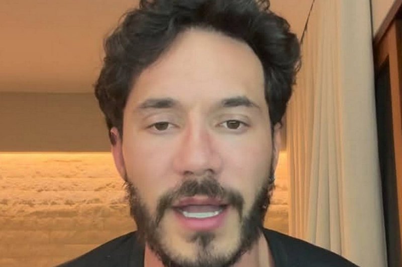 Eliezer reage a críticas após revelar que não celebra o Halloween com a família: “Loucura”