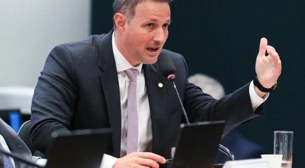 Motta indica Derrite para ser relator de projeto do governo Lula sobre facção criminosa