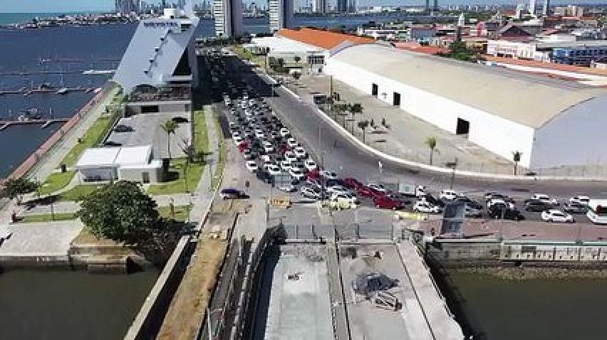 Recuperação da Ponte Giratória no Recife: Atrasos, Reajustes e Impactos no Trânsito da Zona Sul
