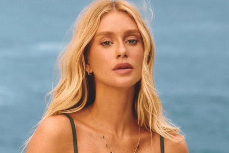 Após brilhar na série Tremembé, Marina Ruy Barbosa aparece de biquíni nas redes sociais e conquista elogios
