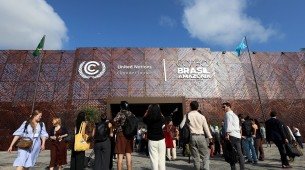 Participantes chegam para a 30ª Conferência das Partes (COP30)