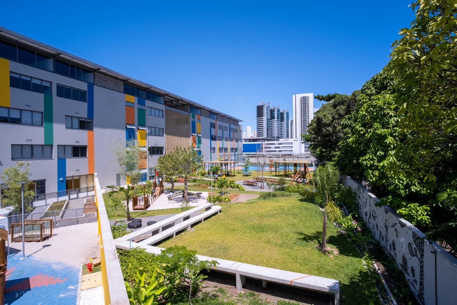 JC Educação: alunos e escolas pernambucanas inspiram com projetos de arte, ciência e cooperação internacional