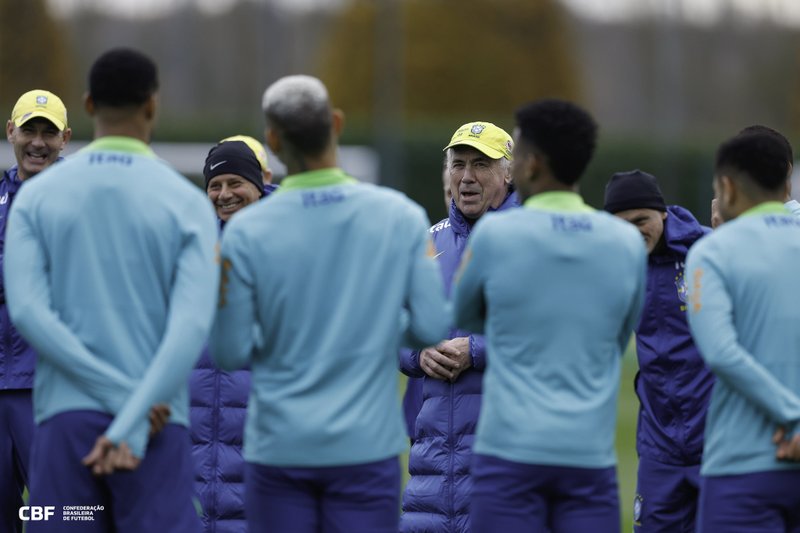 Vinícius Júnior aponta evolução da seleção com Carlo Ancelotti e já pede 'clima' de Copa do Mundo