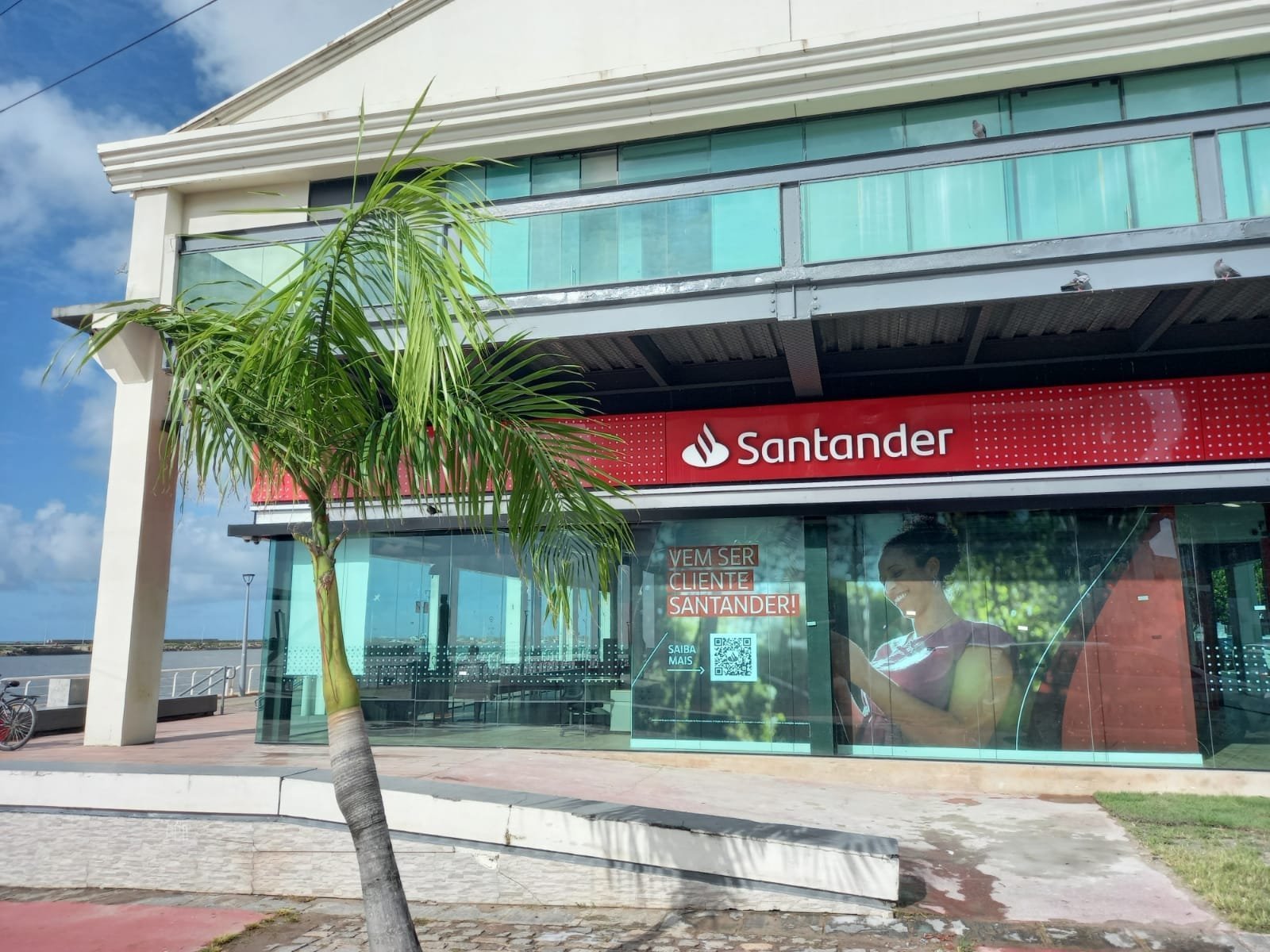 Santander abre novo ciclo de contratação de assessores de investimento em Pernambuco