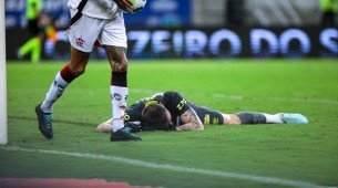 Imagem da partida entre Sport x Flamengo pela atrasada 12ª rodada do Brasileirão
