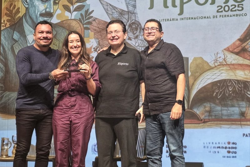 Antônio Campos e comitiva do Prêmio Caminhos