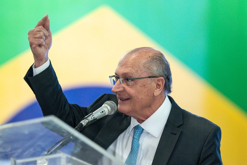 O vice-presidente da República, Geraldo Alckmin, destacou que a medida reflete avanços diplomáticos recentes, incluindo conversas do presidente Luiz Inácio Lula da Silva com o presidente Donald Trump, em outubro