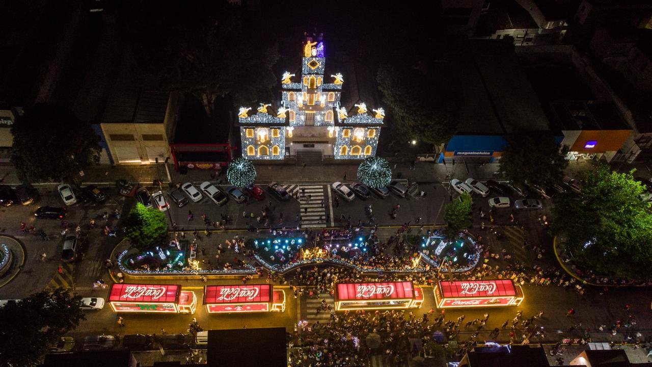 Caravana Iluminada da Solar Coca-Cola leva clima natalino a Aliança e Garanhuns no fim de novembro