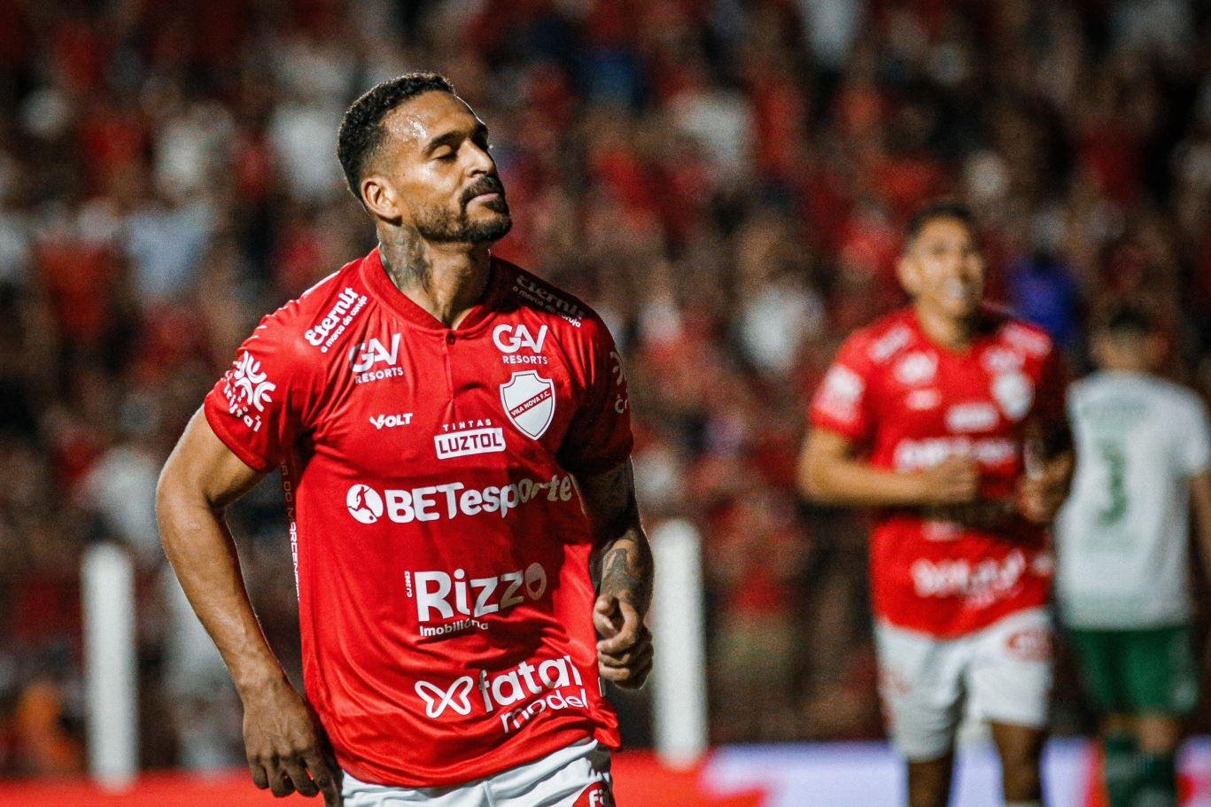 Náutico anuncia a contratação do atacante Júnior Todinho, ex-Vila Nova