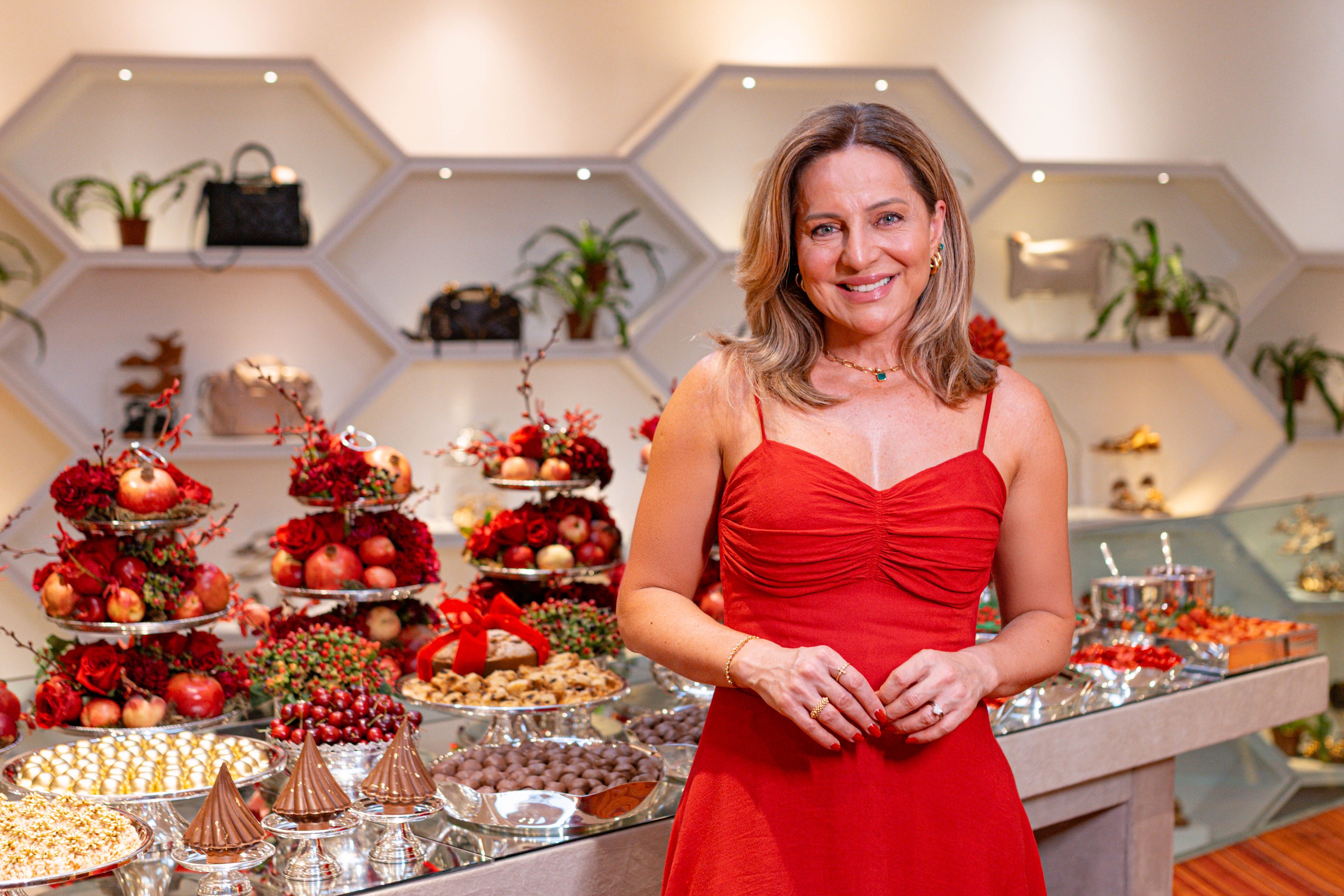 Lana Bandeira reúne convidadas na Josefinna para noite de lançamento da nova coleção de doces natalinos