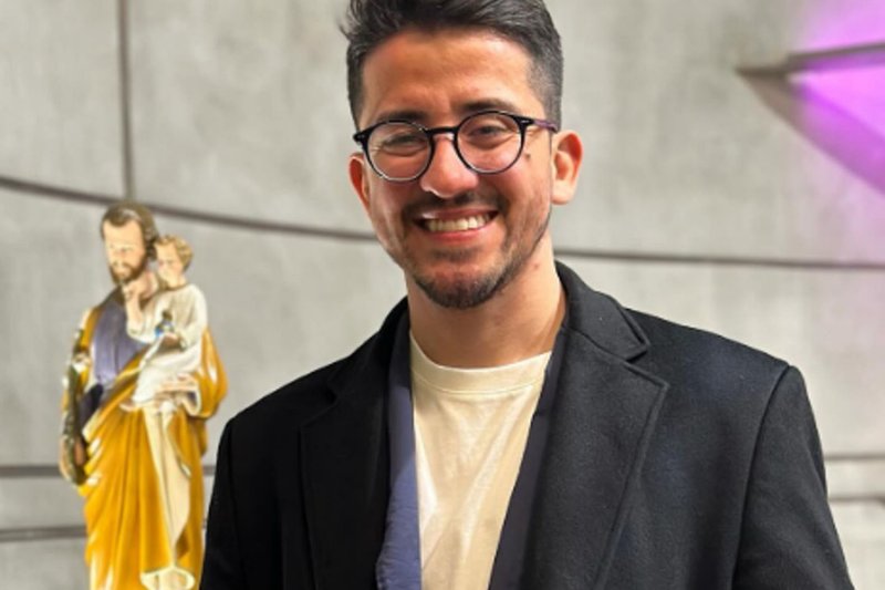 Roger Ferrari - Canção Nova