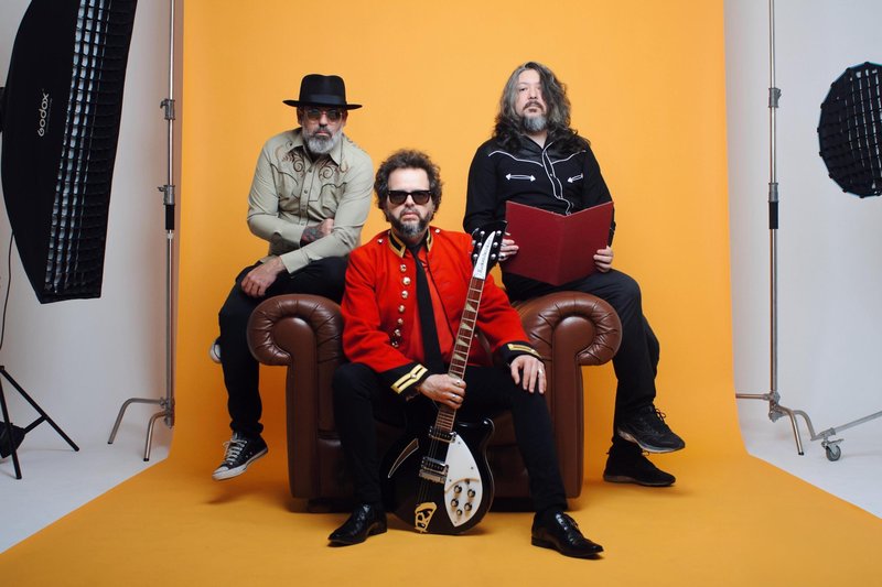 Volver celebra a Jovem Guarda em show no Manhattan Café Theatro e lança EP com releituras de clássicos