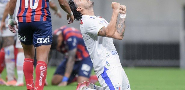 Fortaleza vence Bahia e ganha esperança na luta contra o rebaixamento no Brasileirão