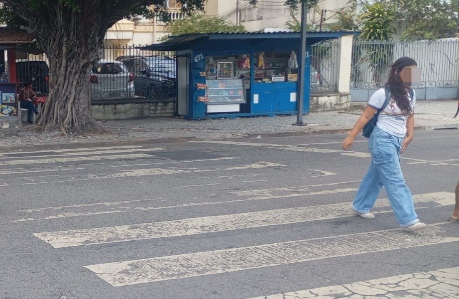 Voz do Leitor, 22/11: Pintura de faixa de pedestres apagada