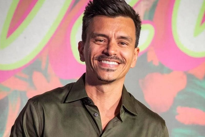 Ex-autor da Globo prepara duas novelas verticais após fracasso em audiência na TV