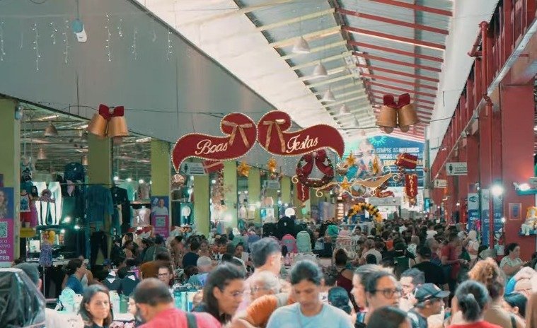 Moda Center de Santa Cruz do Capibaribe bate recorde de pessoas no feriadão