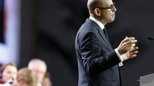 O secretário-executivo do UNFCCC, Simon Stiell, durante a COP30