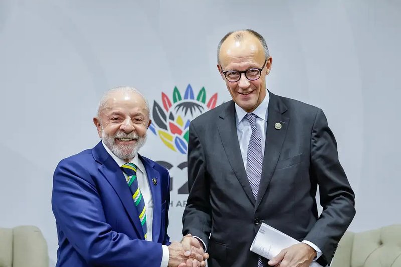 Presidente da República, Luiz Inácio Lula da Silva, durante reunião bilateral com o Chanceler da Alemanha, Friedrich Merz, na Cúpula de Líderes do G20