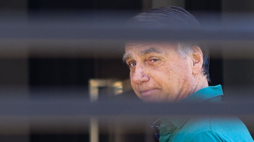 Bolsonaro passa por audiência de custódia neste domingo