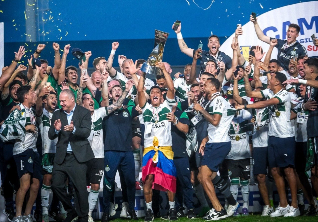 Coritiba bate Amazonas e confirma tricampeonato da Série B