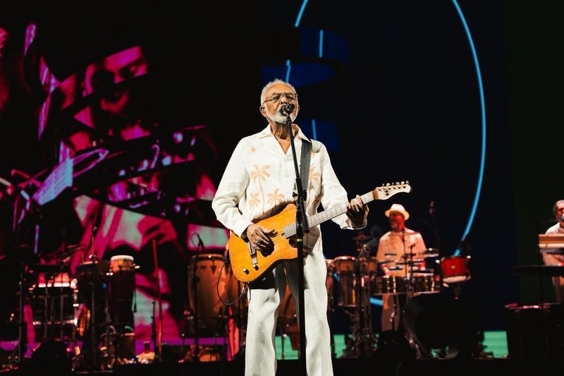 Gilberto Gil em primeiro show da turnê Tempo Rei no Recife