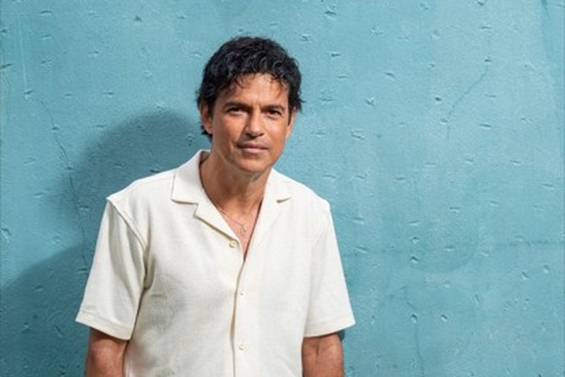 Jorge Vercillo traz ao Recife novo show "JV30 Part II – Mais um Final Feliz"