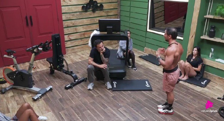 A Fazenda 17: Conversa entre Carol, Duda e Mesquita redefine alianças e expõe novos alvos no jogo