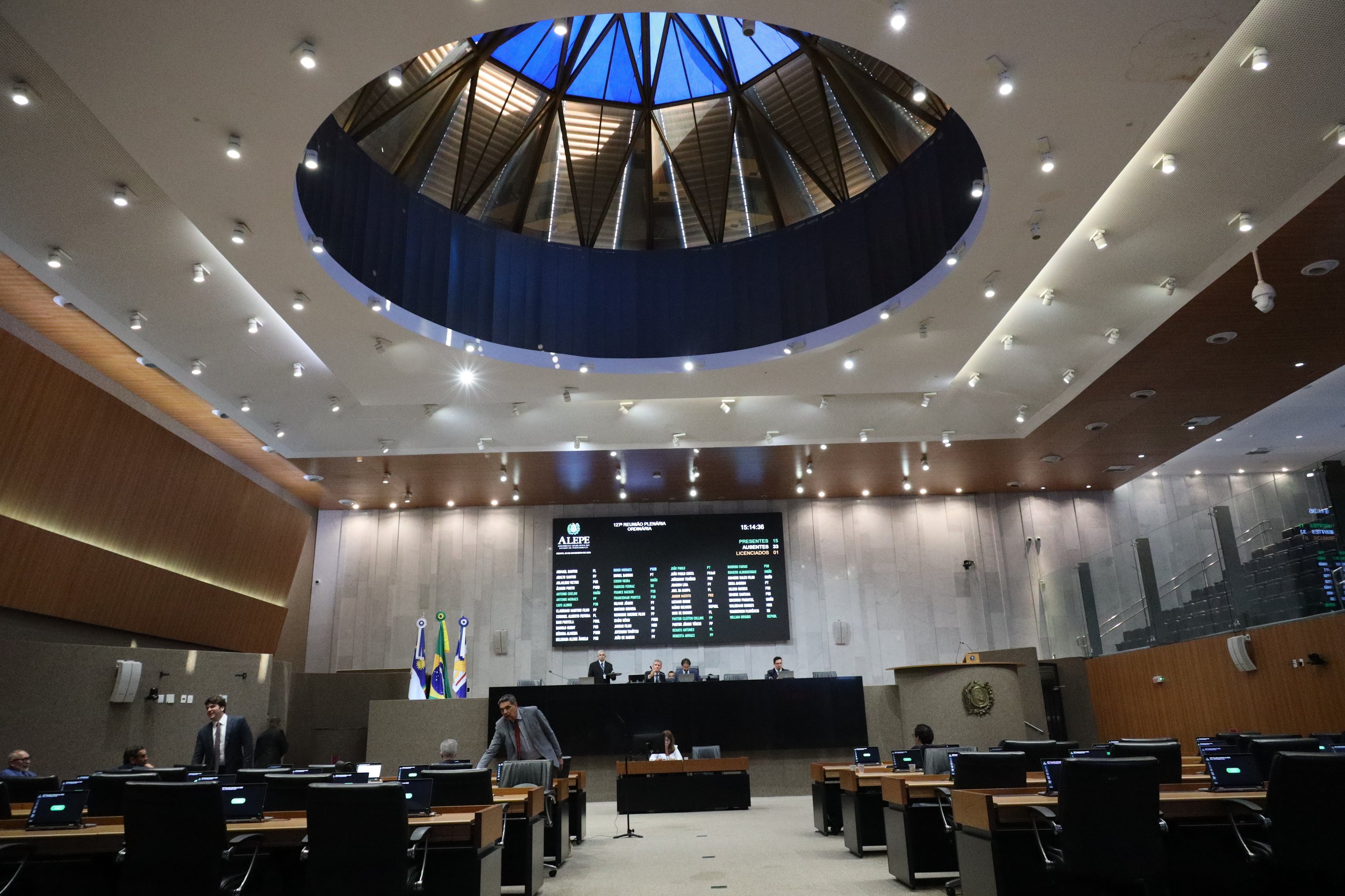 Procurador-geral da Alepe explica criação da PEC 32: "nada de polêmico"