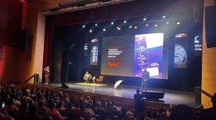 Público acompanha o lançamento da Agenda TGI 2026, que discutiu os desafios econômicos, políticos, sociais e climáticos previstos para o próximo ano