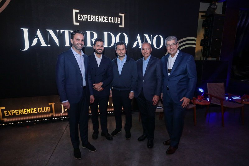 O Jantar do Ano Recife do Experience Club Nordeste contou com as presenças de Marcelo Noronha, CEO Bradesco; Alexandre Baldy, vice-presidente da BYD Brasil; e Augusto Martins, CEO JHSF