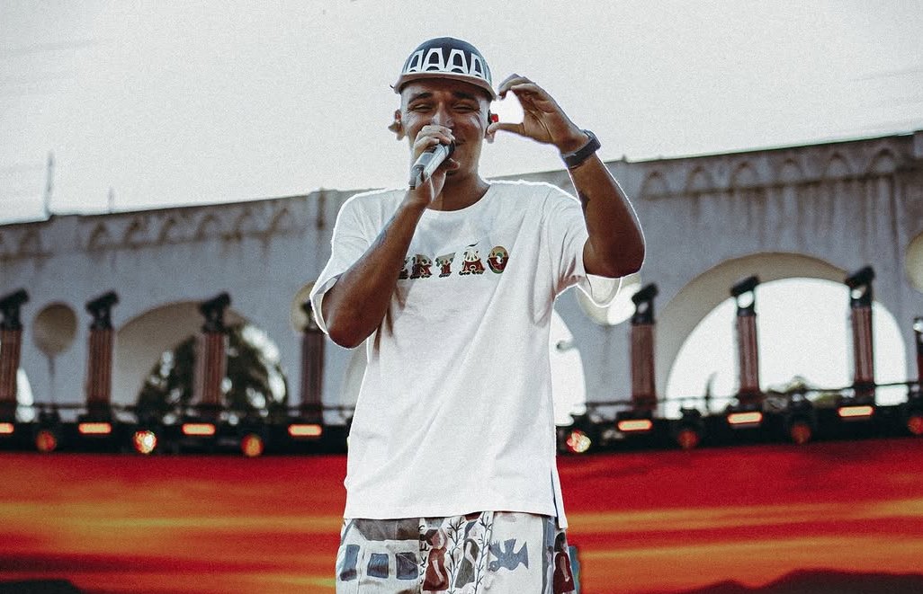 João Gomes é eleito Homem do Ano pela QG Brasil e relembra episódio de preconceito: 'Sempre foi difícil'