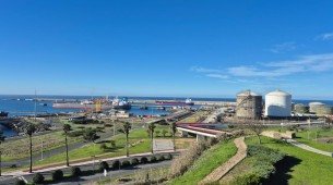 Vista do Porto de Sines ao Norte de Lisboa