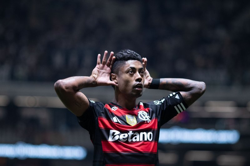 Bruno Henrique em comemoração de gol para o Flamengo sobre o Atlético-MG