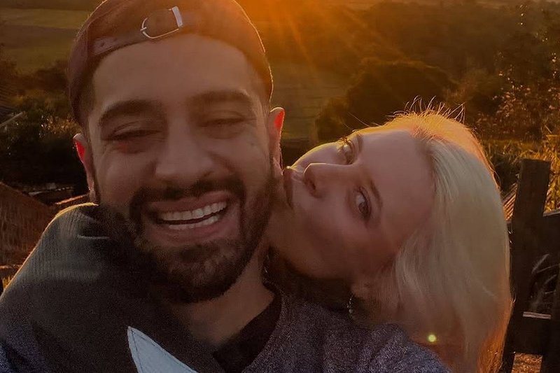 Miguel Rômulo, ator de Êta Mundo Melhor!, faz revelações inéditas sobre noivado com atriz