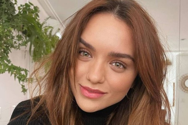 Rafa Kalimann assusta ao revelar idade que começou a fumar