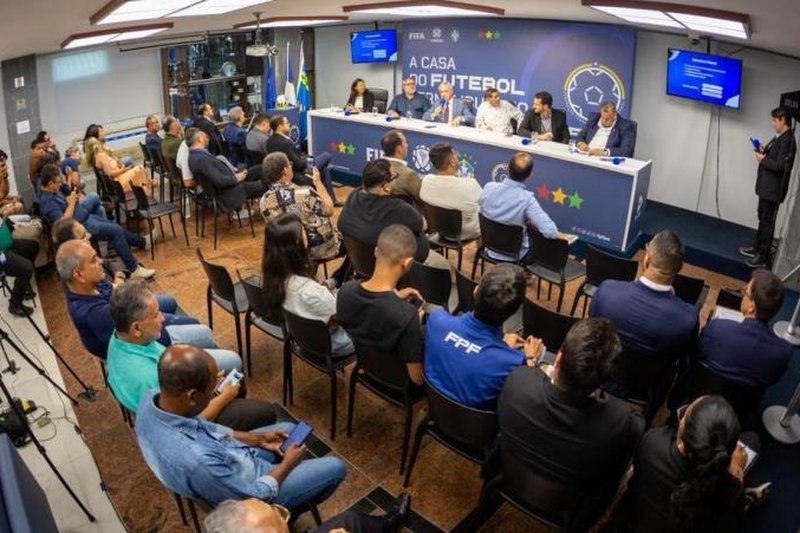 Imagem da reunião do Conselho Arbitral para o Campeonato Pernambucano 2026