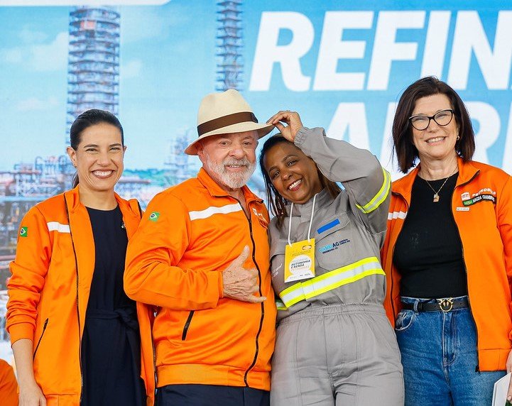 Lula da Silva, durante cerimônia alusiva à ampliação da capacidade operacional da Refinaria Abreu e Lima.