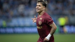 Soteldo em comemoração de gol para o Fluminense sobre o Grêmio