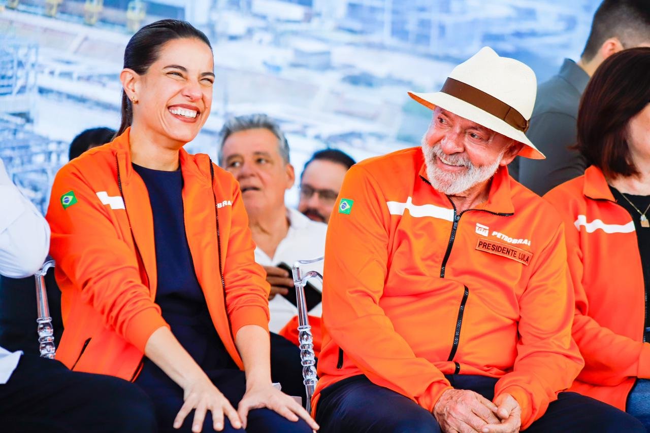 Em aceno a Lula, governadora diz ao presidente em Cupira: "Pernambuco não lhe faltará"