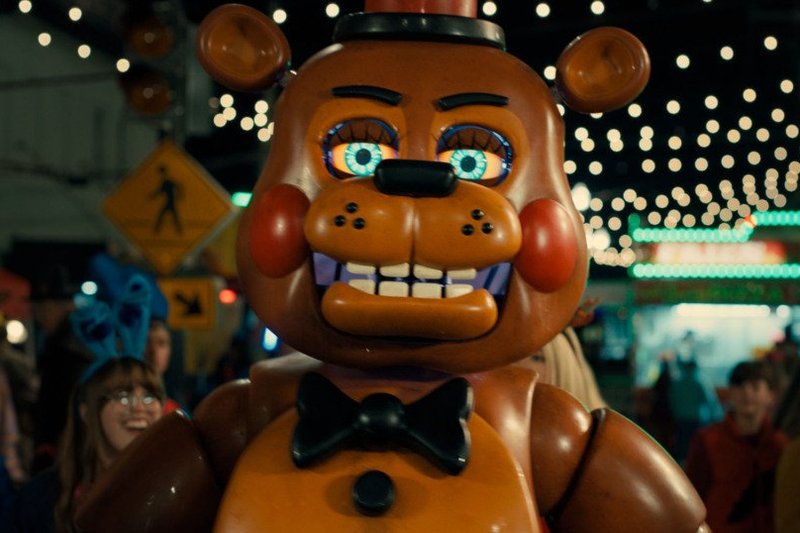 Crítica: Five Nights at Freddy’s 2 acerta em cheio para os fãs, mas tropeça na falta de direção