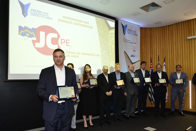 O Jornal do Commercio, junto a outros jornais centenários, recebeu uma homenagem no Prêmio ANJ de Liberdade de Imprensa 2025, no auditório da ESPM-TECH, em São Paulo