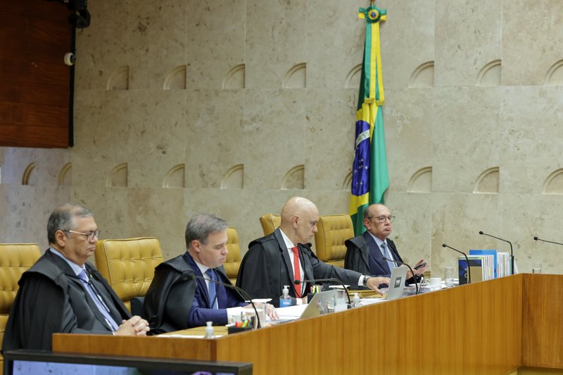 Flávio Dino defende decisão de Gilmar Mendes que dificulta impeachment de ministros do STF
