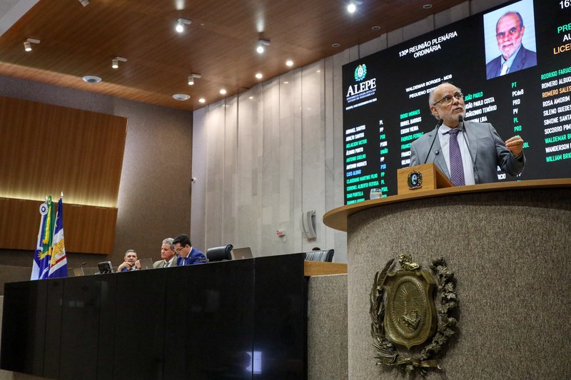 Às vésperas do fim de 2025, impasse entre Alepe e Governo do Estado continua