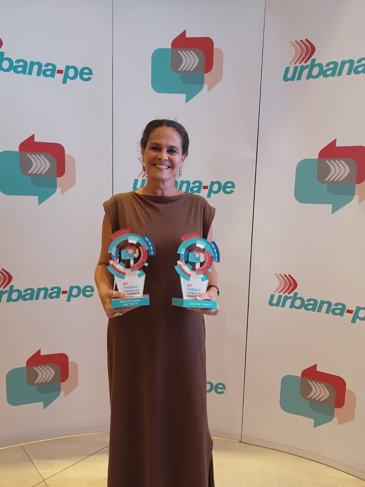 Colunista Roberta Soares é a vencedora das categorias Texto e Grande Prêmio do Urbana de Jornalismo