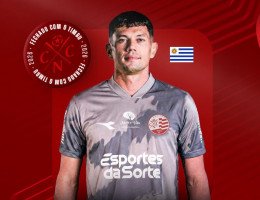 Imagem do anúncio do novo goleiro do Náutico