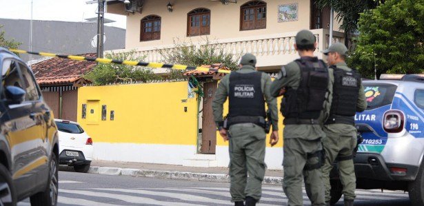 Santo Amaro. Advogado. Mandando